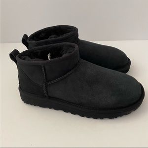 Women’s UGG Classic Ultra mini boot black
